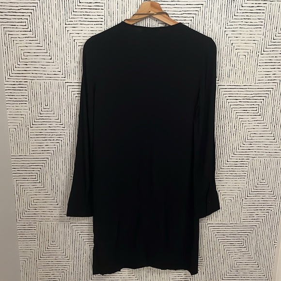 Perfect little black dress for fall/winter - Picture 2 of 5